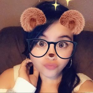 Meet your Posher, Mina